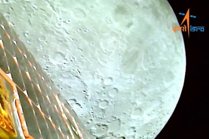 Индийский космический аппарат «Чандраян-3» совершил успешную посадку на Луну