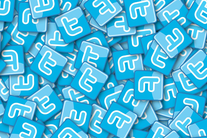 Компания Twitter подала в суд на Илона Маска