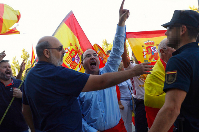 Ассанж: в Каталонии началась первая интернет-война