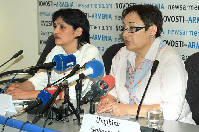 Internet resource with documents about massacres of Armenians in Azerbaijan and Karabakh presented in Yerevan