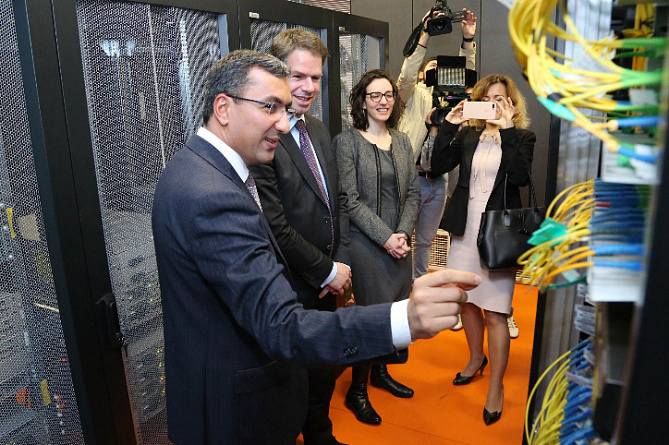 Посол Франции ознакомился с деятельностью "Ростелеком" в Армении