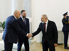 Пашинян обсудил с новым акционером «МТС-Армения» дальнейшее р...