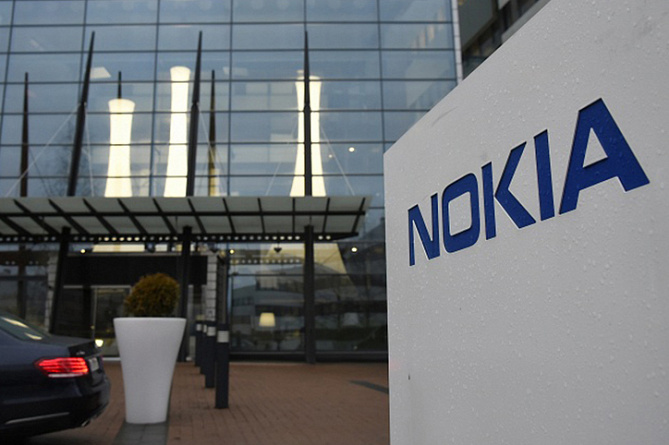 Новый флагман Nokia оснастят OLED-экраном и сканером радужки