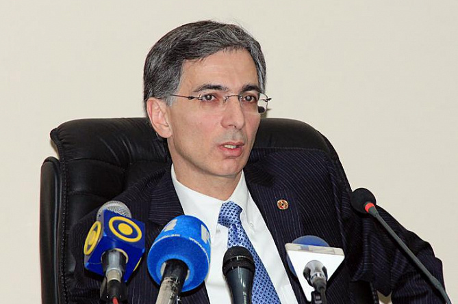 Министр экономики Армении категорически против создания Министерства по управлению ИКТ-сферой