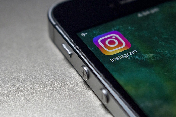 Пользователи Instagram смогут маркировать недостоверные публикации