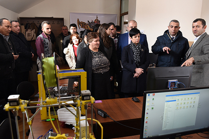 UITE внедрит начальное инженерное образование в школах Арцаха