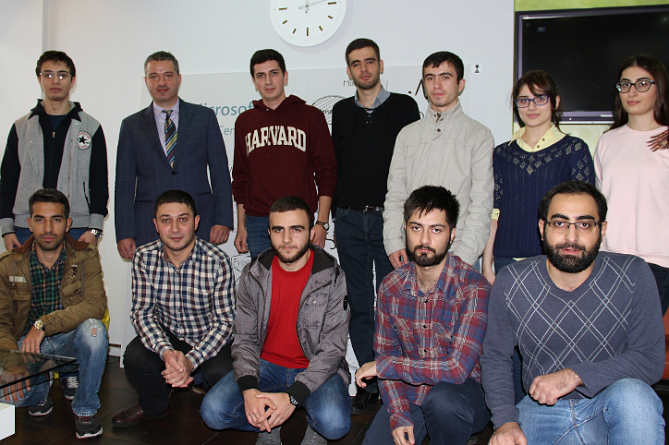 Beeline вручил призы победителям армянского Hackathon 