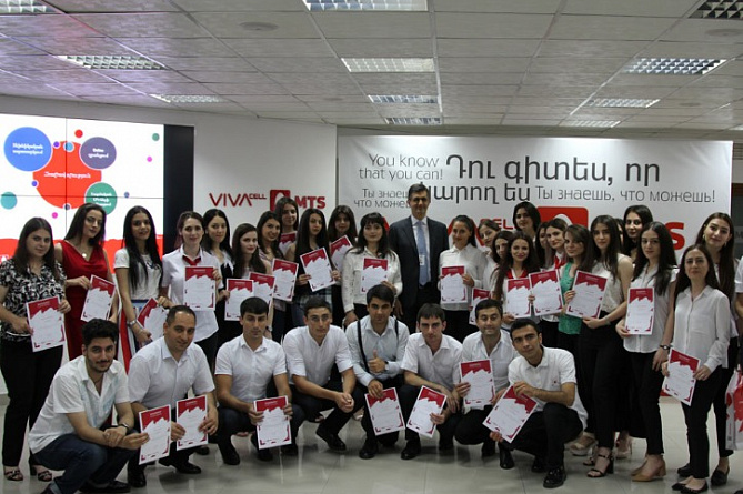 Сертификаты программы "VivaStart" получили 34 выпускника