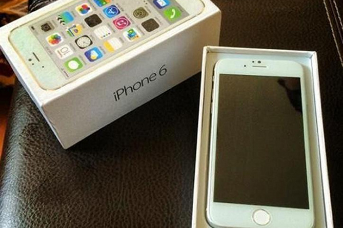 Опубликованы фотографии iPhone 6 и его фирменной коробки