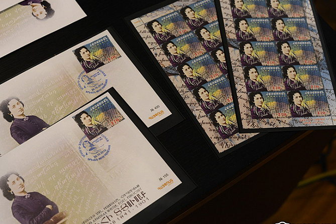 В Армении выпустили марку к 175-летию первой армянской романистки Србуи Тюсаби 