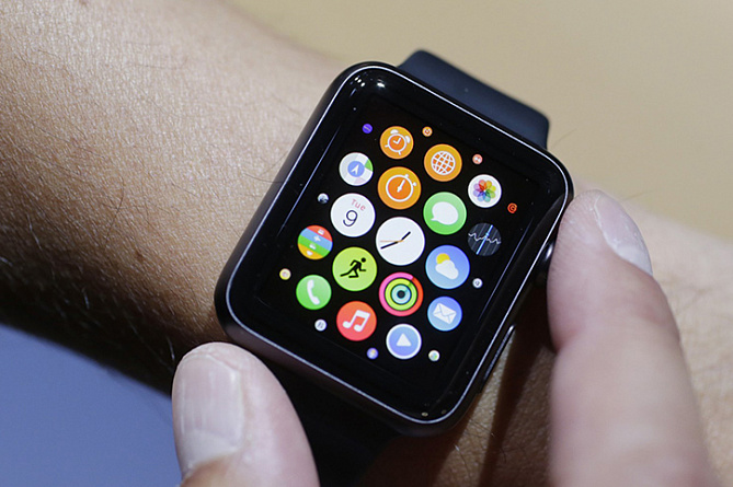  Apple Watch появятся в магазинах в июне 