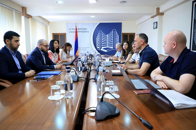 Представителей технопарков и кластеров РФ ознакомили с перспективами СЭЗ Армении 